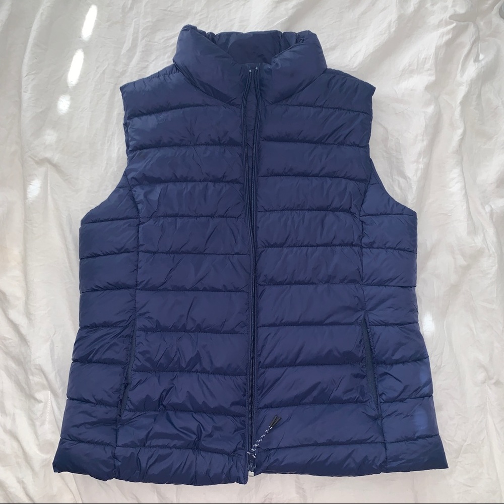 NEW Navy Blue Gap Puffy Vest